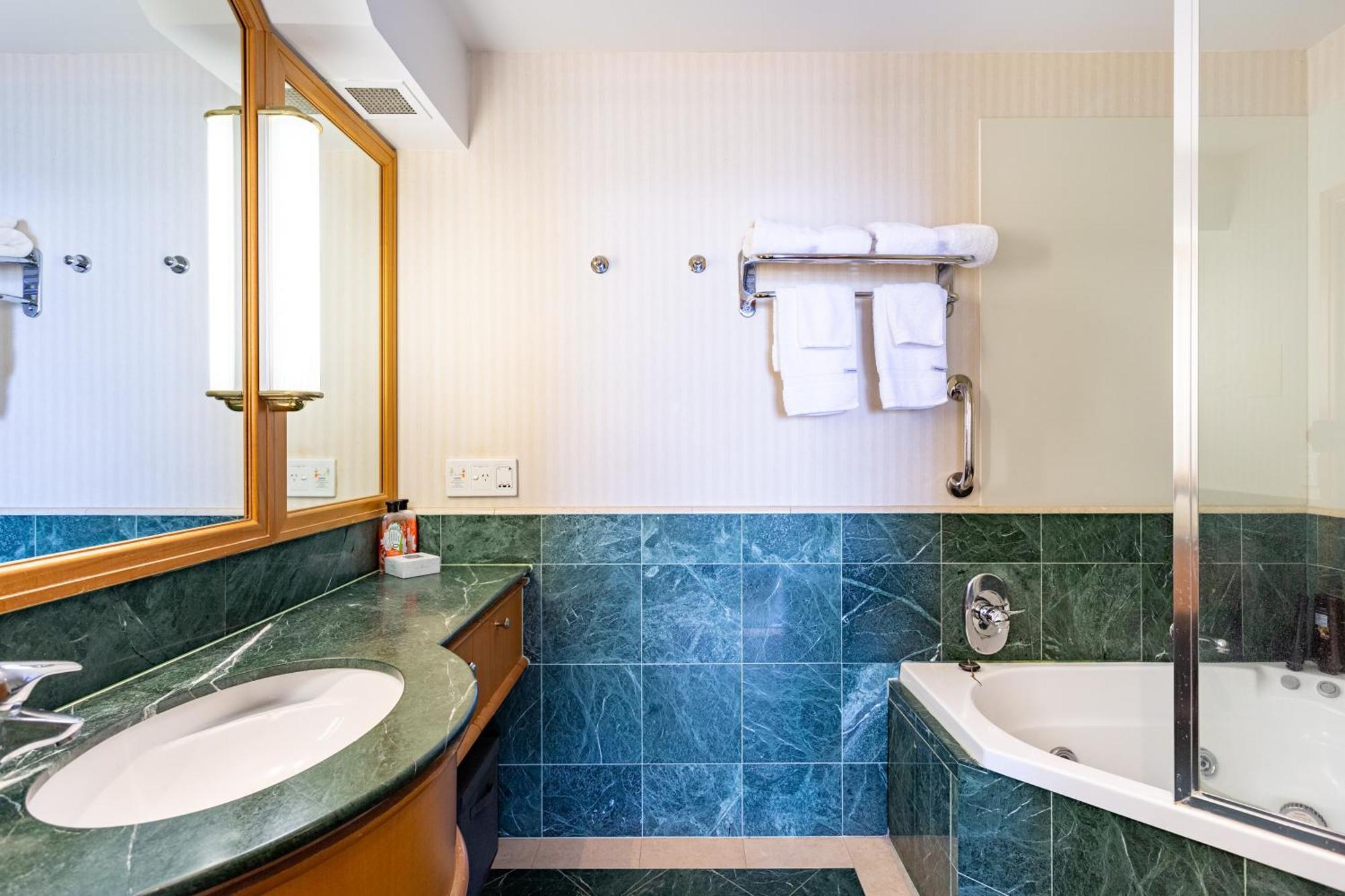 Luxury Privately Owned Ocean View Studio Apartments At O4Ks Gold Tower Gold Coast Kültér fotó